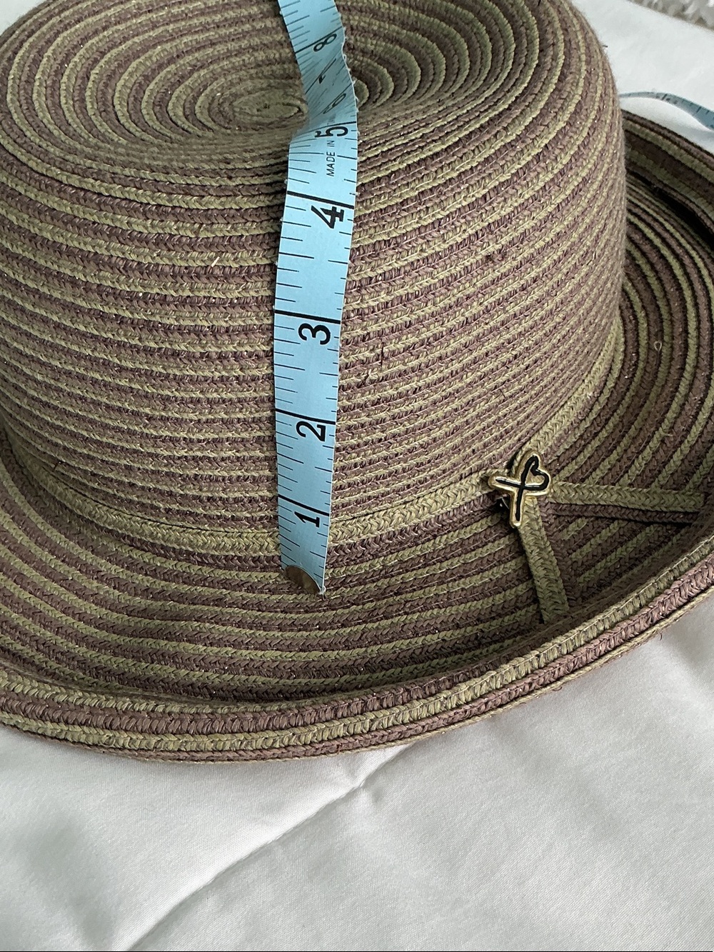 Betmar New York - Woman’s Woven Packable Sun Hat in Olive/Brown - Picture 3 of 12